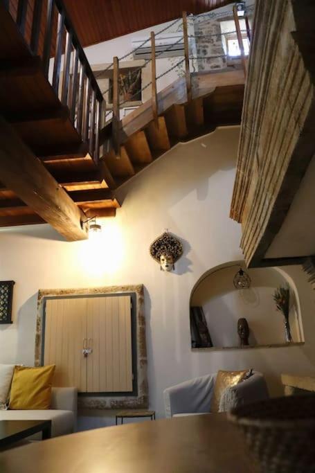 Apartament Entre Uzes Et Le Pont-Du-Gard Le Logis D'Autrefois Castillon-du-Gard Zewnętrze zdjęcie