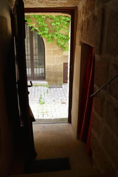 Apartament Entre Uzes Et Le Pont-Du-Gard Le Logis D'Autrefois Castillon-du-Gard Zewnętrze zdjęcie